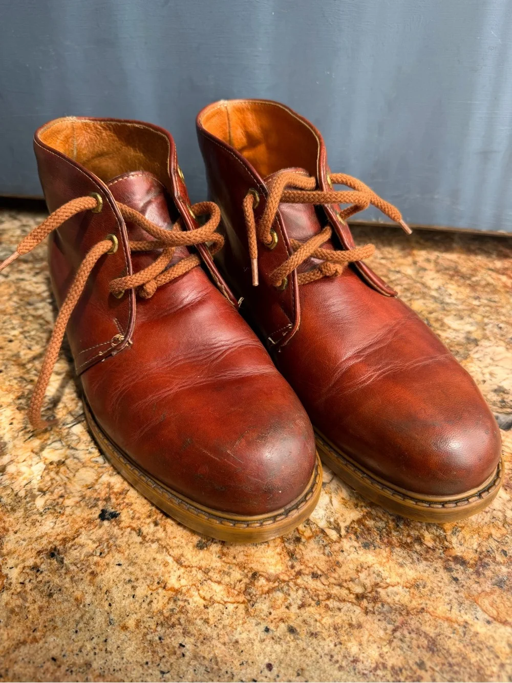 🇺🇸 1990’s WOLVERINE CHUKKA BOOTS - MADE IN USA - VINTAGE - AMAZING CONDITION